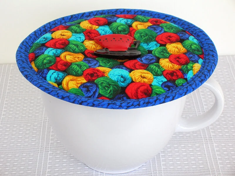 Kap Yarn skeins latte mug 800x600.jpg