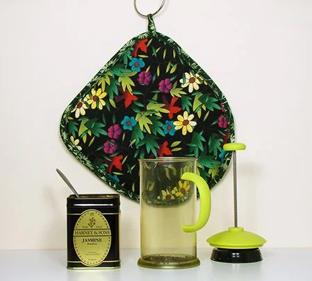 Koz Green red birds Fr press hanging web site_72.jpg