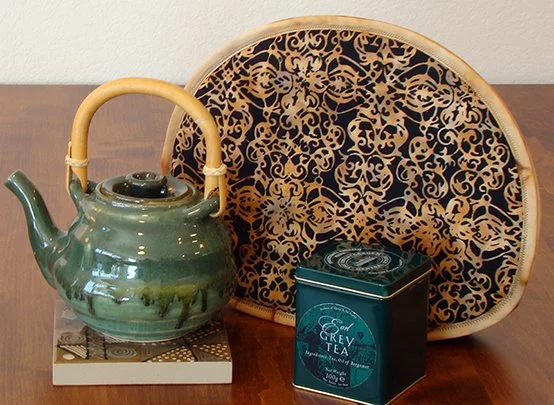 Tabard Friendship teapot tile tin 405x554.jpg