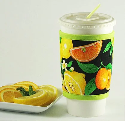 LgKoll CA citrus on black lemons 405x418.jpg