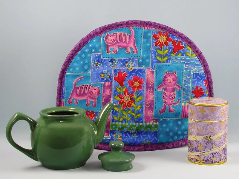 Tabard whimisical kats teapot tin 800x.jpg