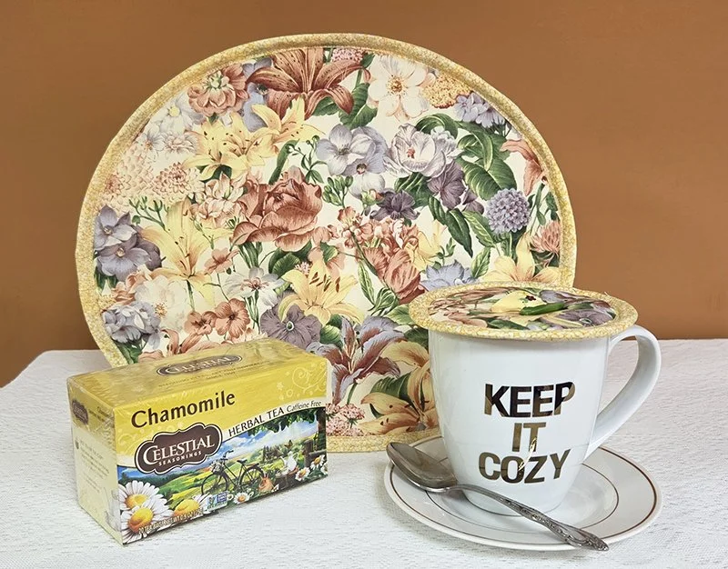 Tabard Sunshine Floral Cozy mug 800x626.jpg