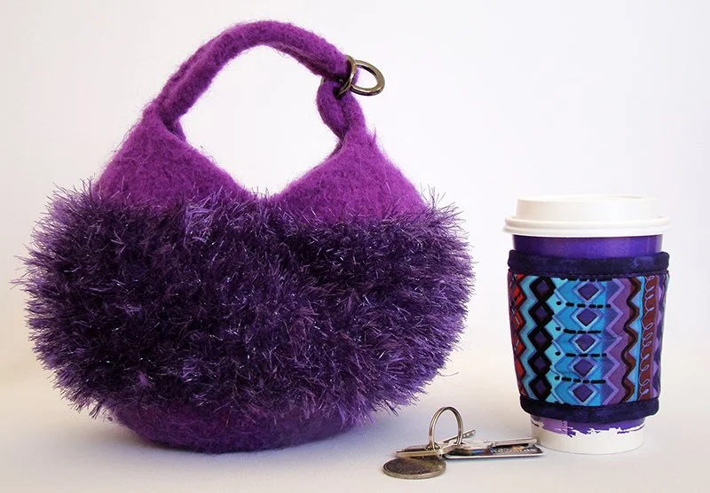 Kollar African Insp. knitted purse 800x556.jpg