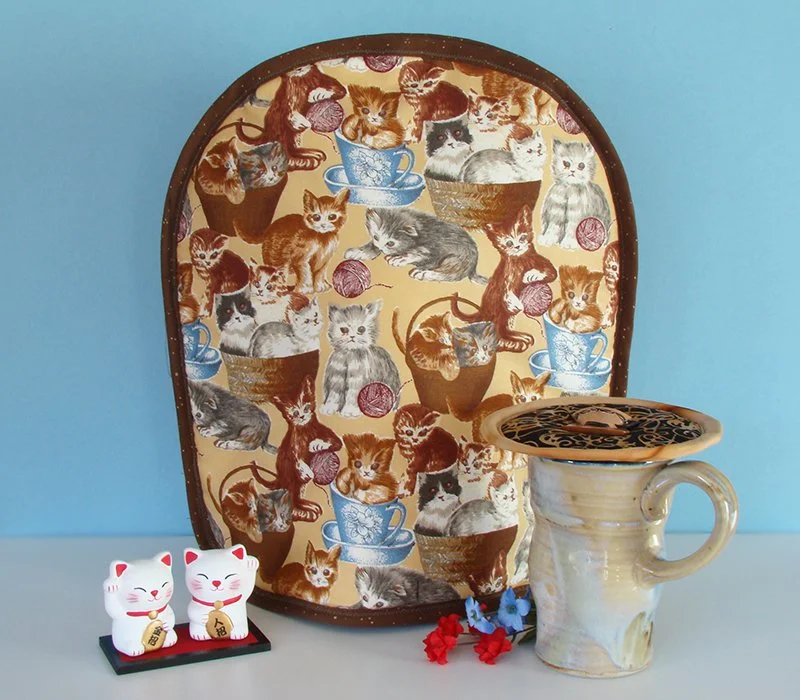 Kozee Kats in Kups Japanese cats mug 800x700.jpg