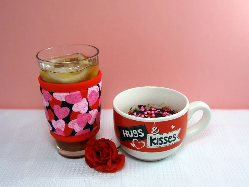 Kollar Hearts mug cake 800x600.jpg