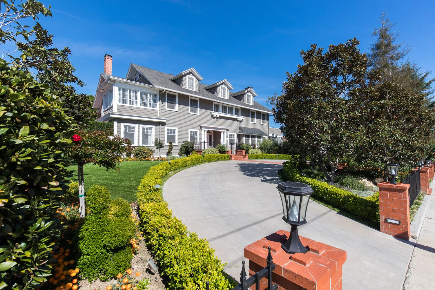 2232SantaBarbaraSt_002.jpg