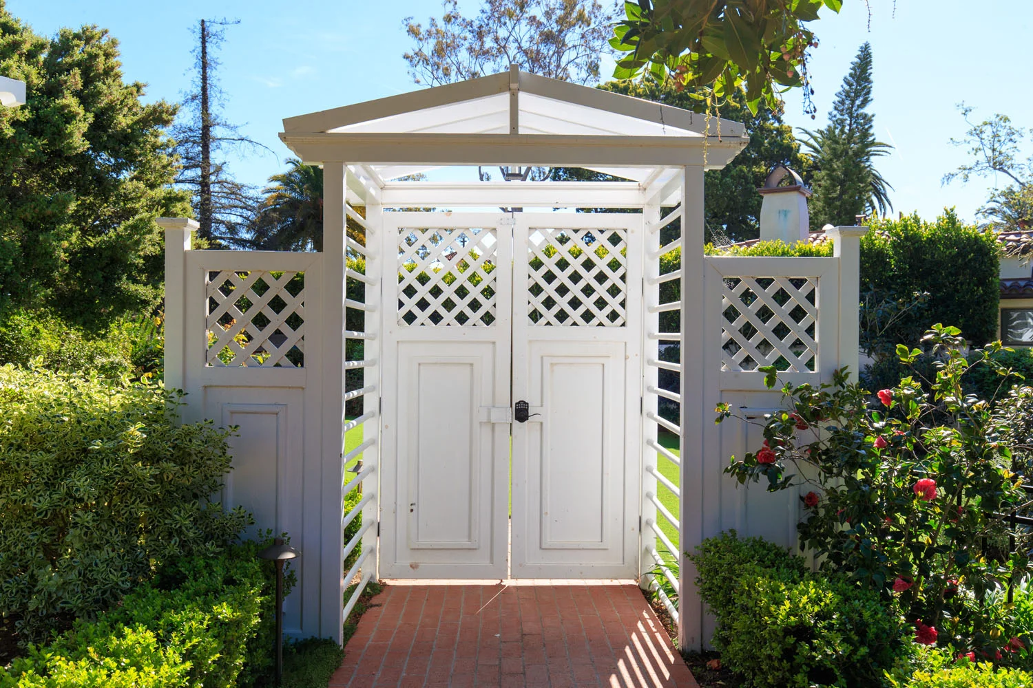 2232SantaBarbaraSt_003.jpg