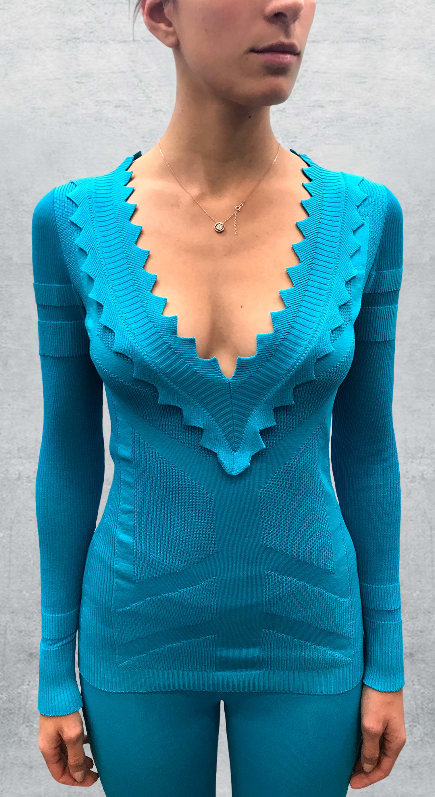 mosaic vneck top THUMBNAIL.jpg