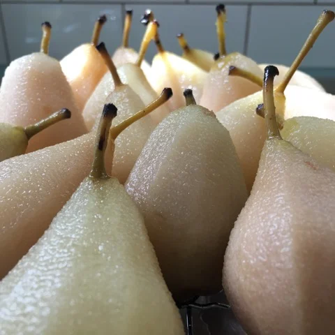 PEAR, HAZELNUT AND CHOCOLATE CAKE