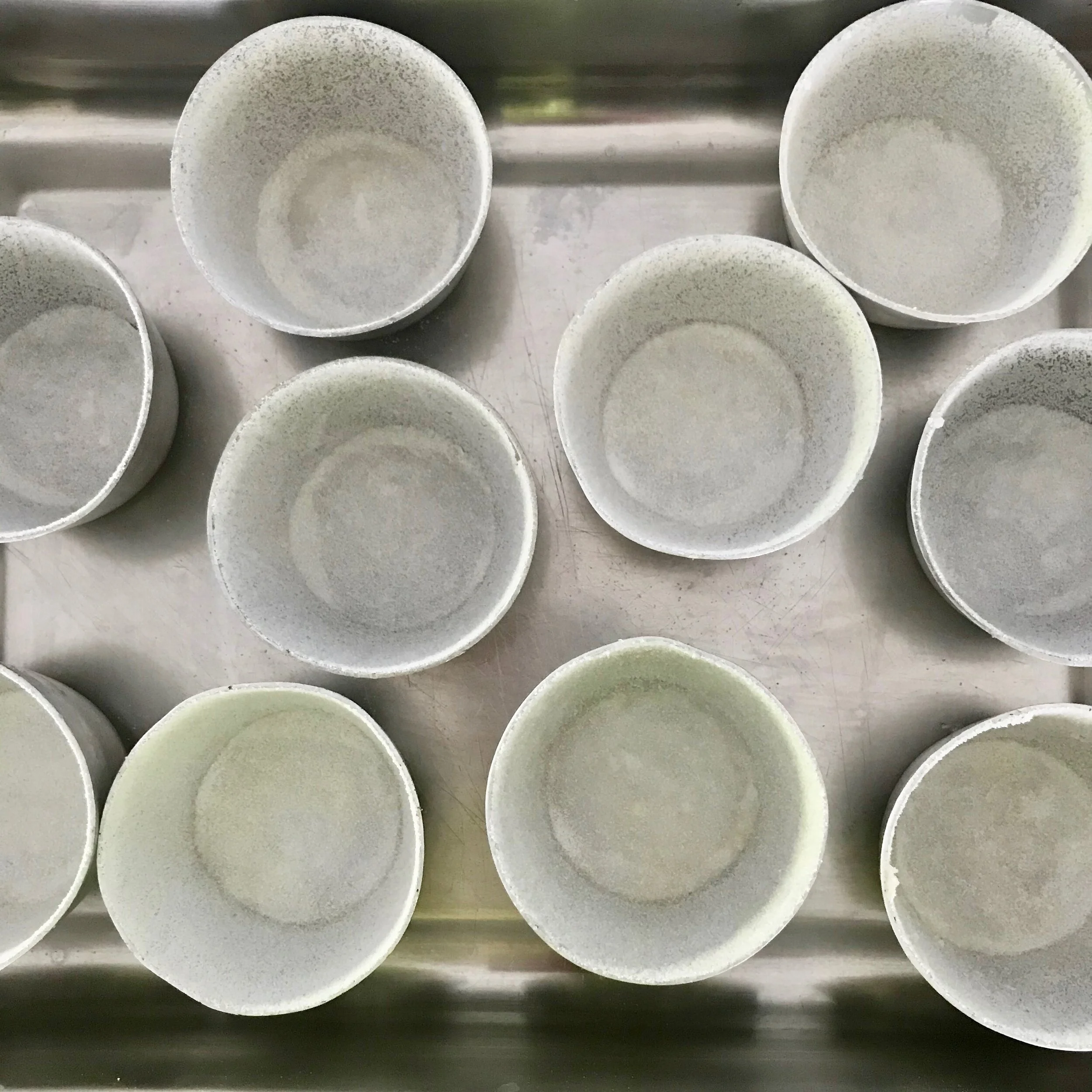 DATE PUDDINGS WITH TOFFEE SAUCE SUGARED MOULDS PIC.jpeg