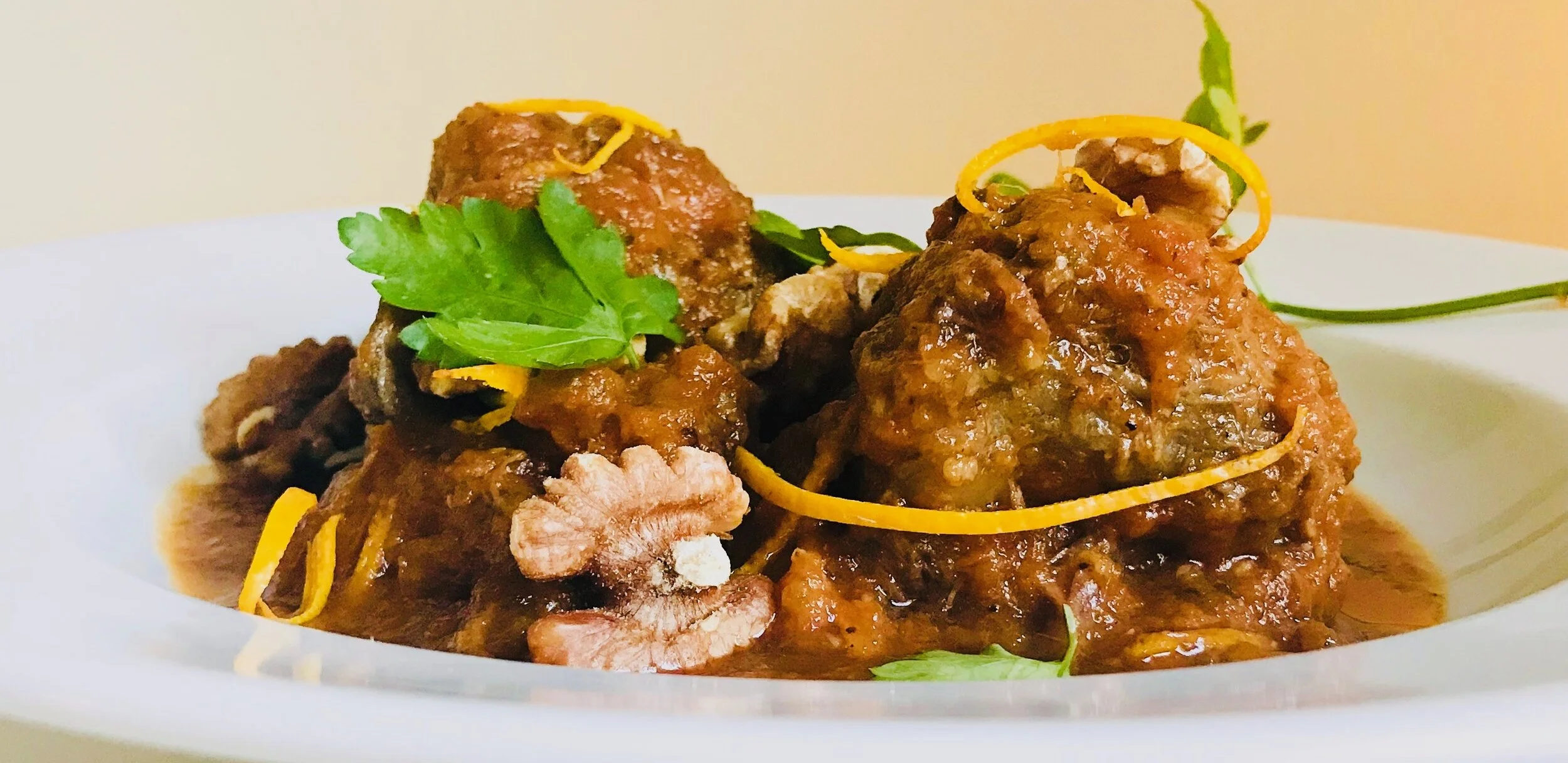 ORANGE-SCENTED OXTAIL