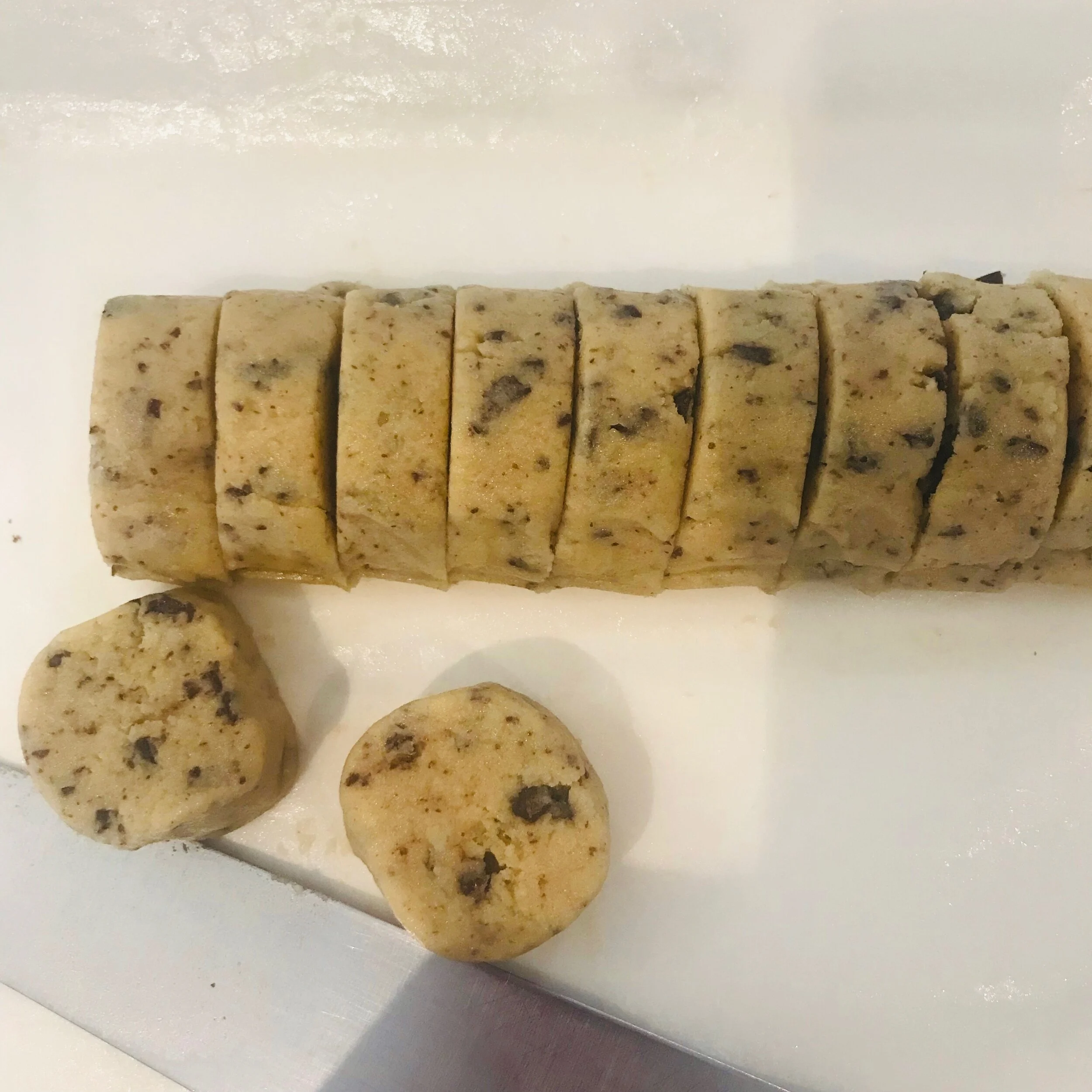 CHOCOLATE MACADAMIA BISCUITS RAW PIC 2.jpeg