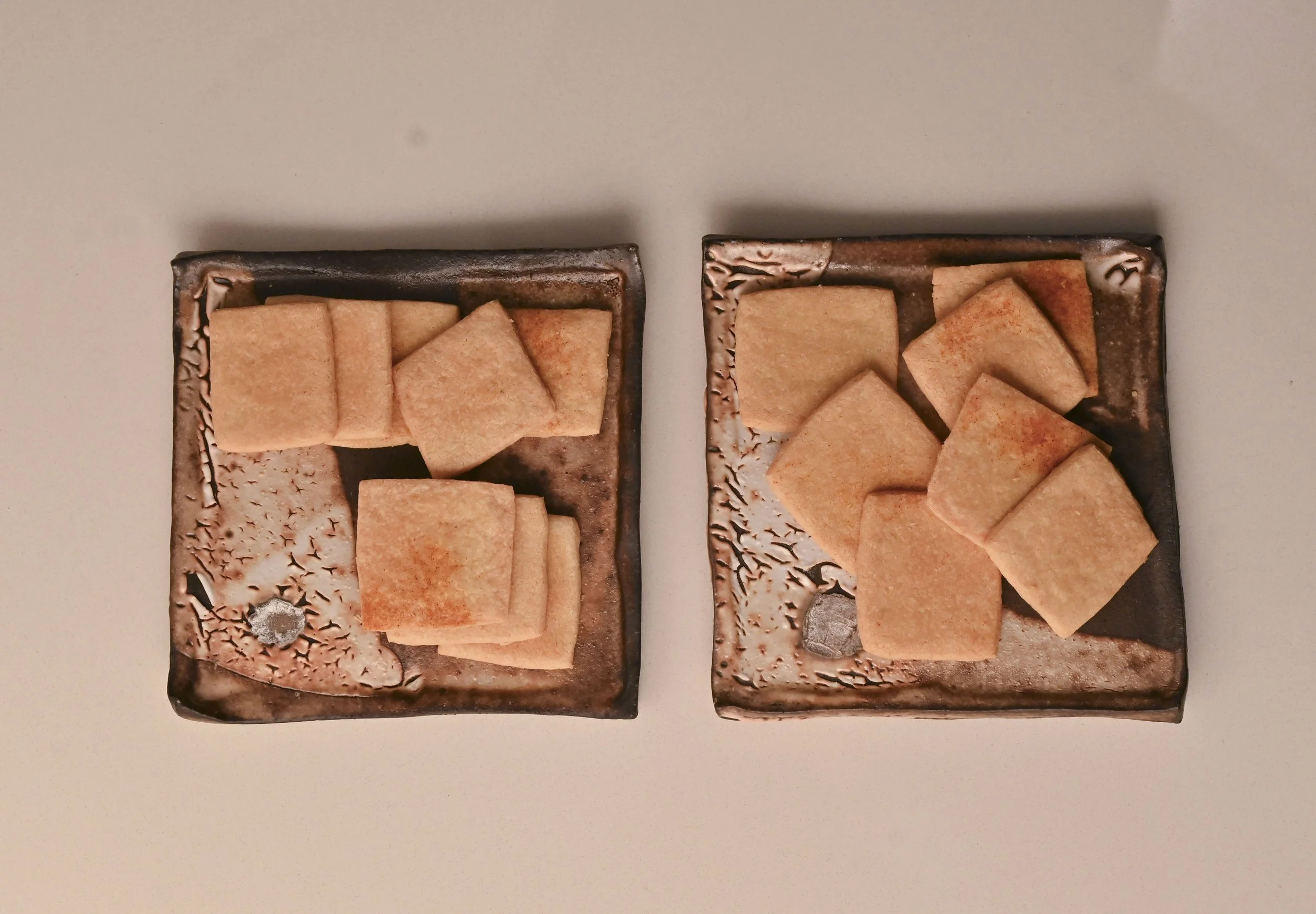 EASY CHEESY CRACKERS