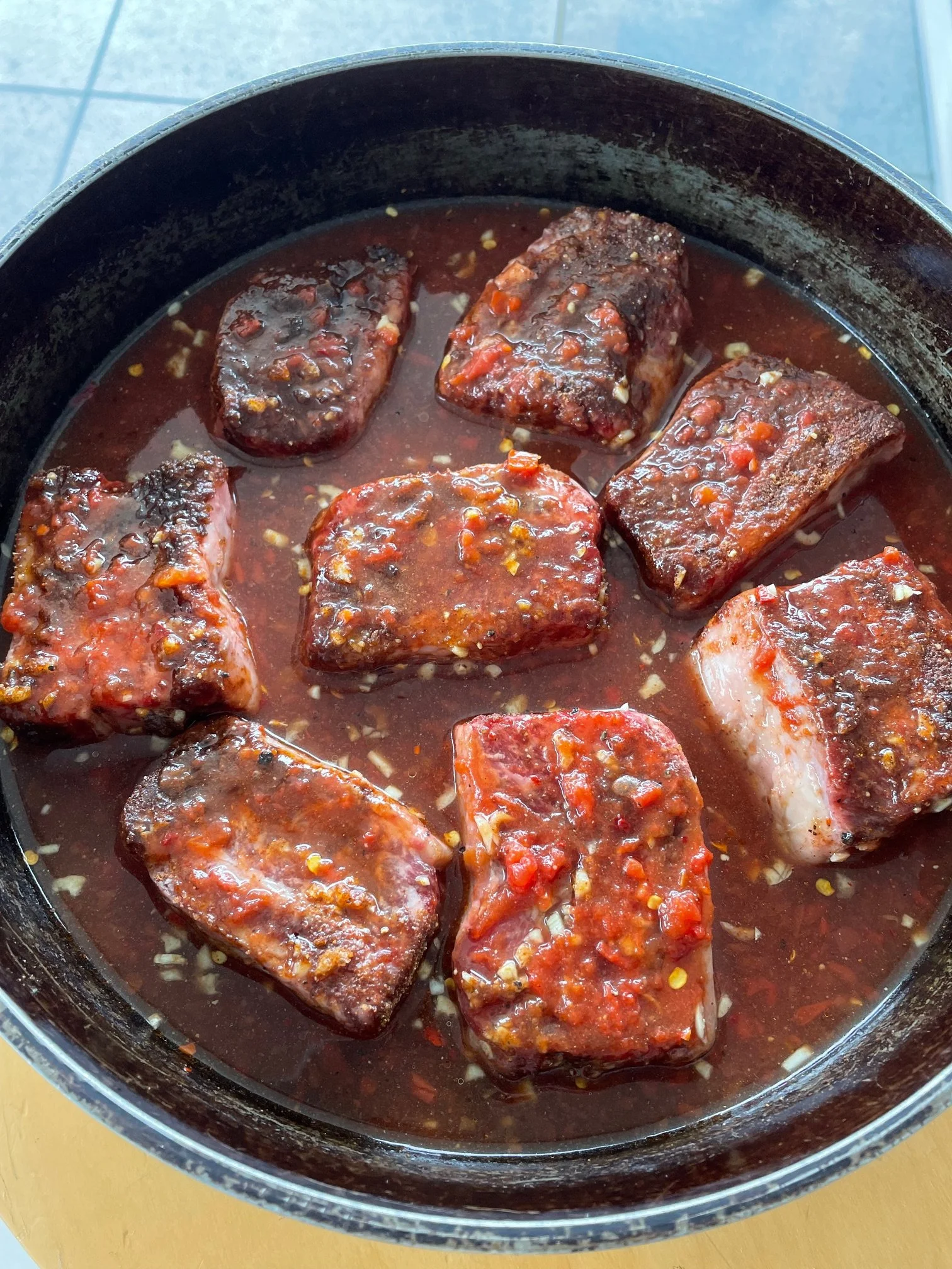 CHUNKY BEEF SHORT-RIBS