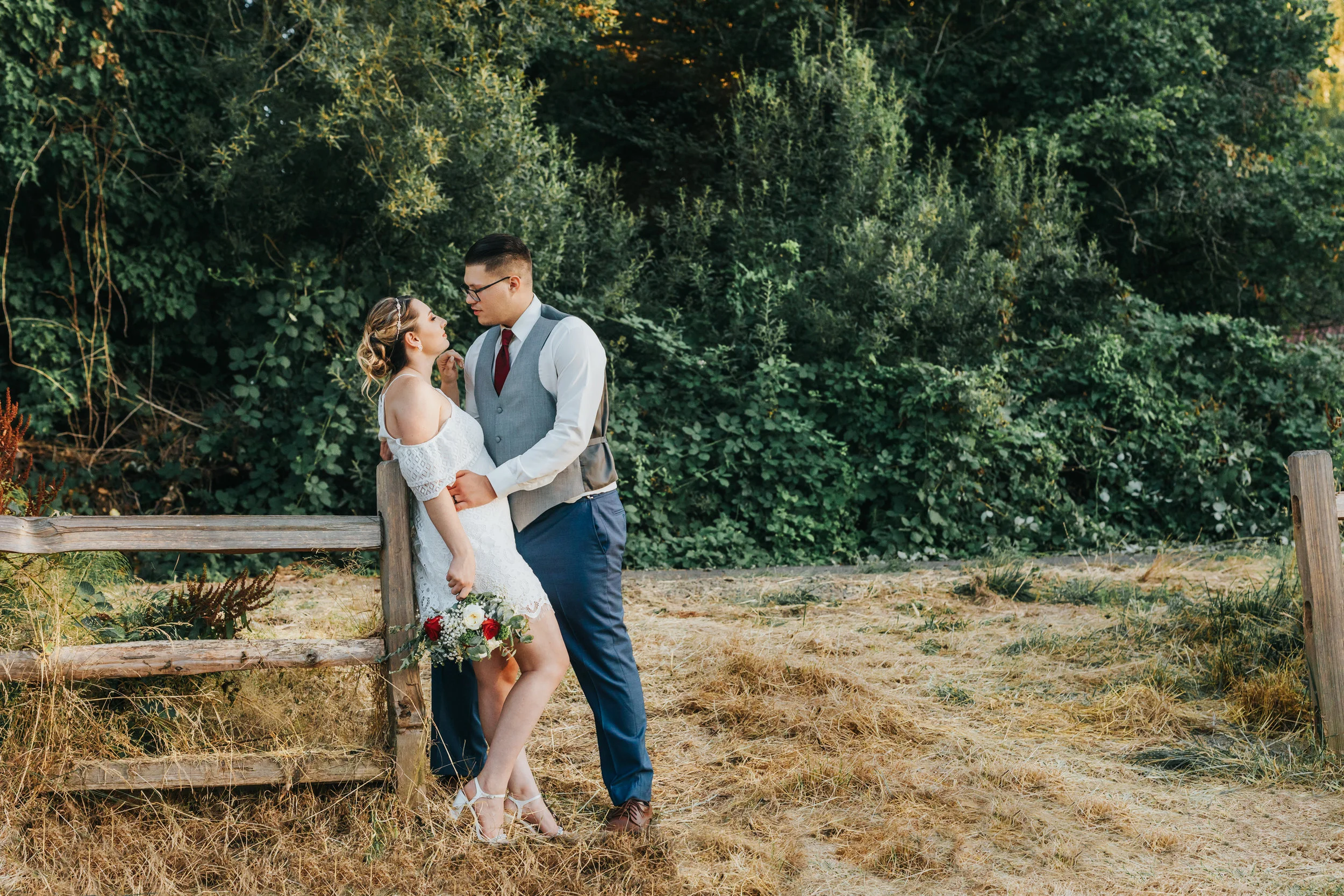 BRITTNEY &amp; TAYLOR’S  BEAUTIFUL BACKYARD WEDDING