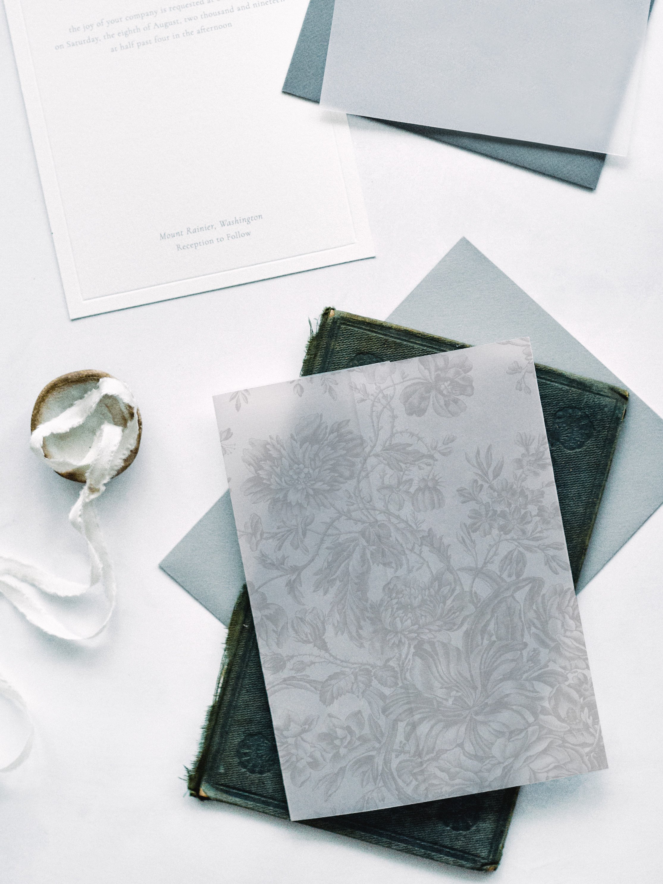 Gray Botanical Toile