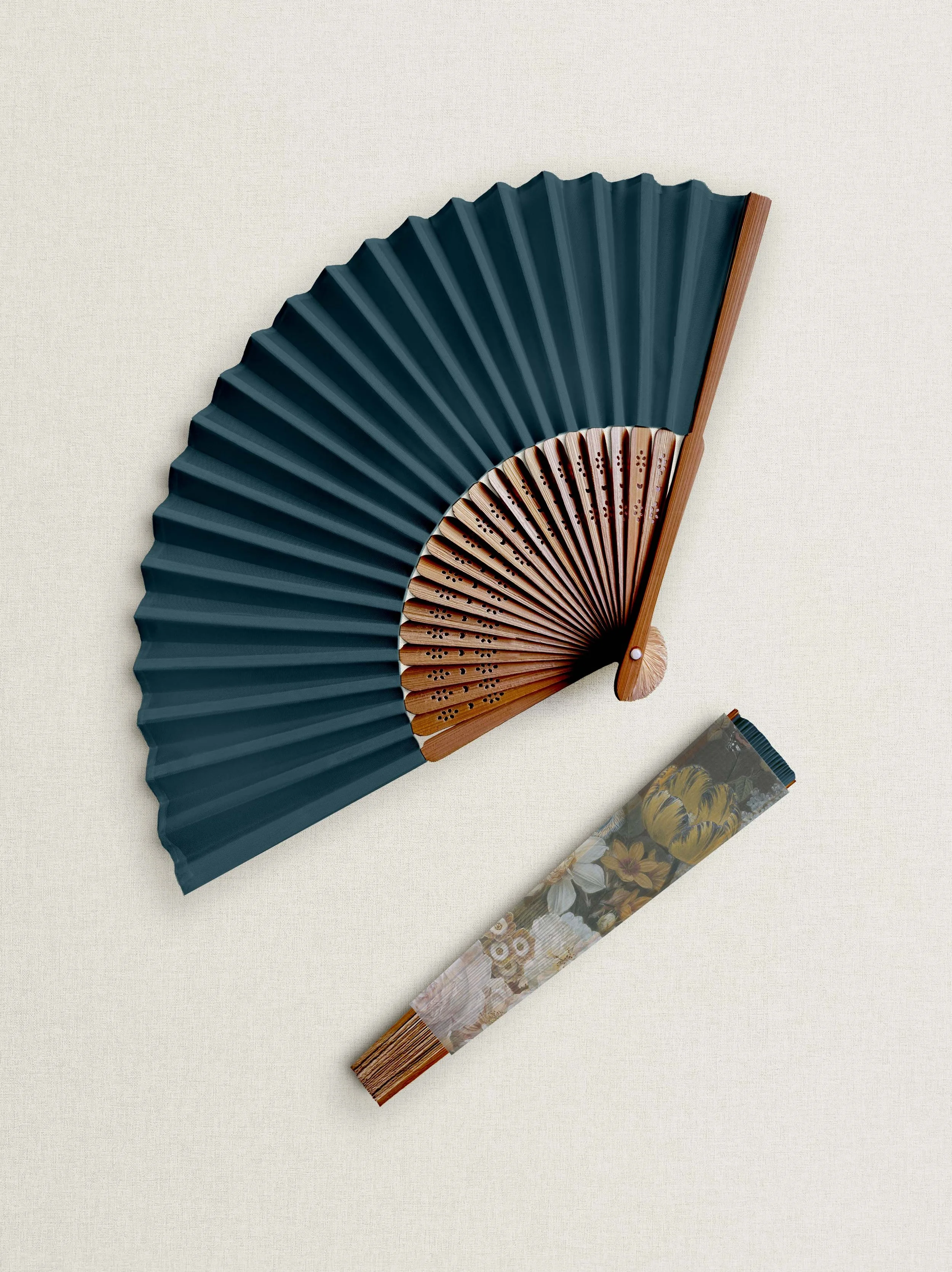TheStationersMockup-Fans4.jpg