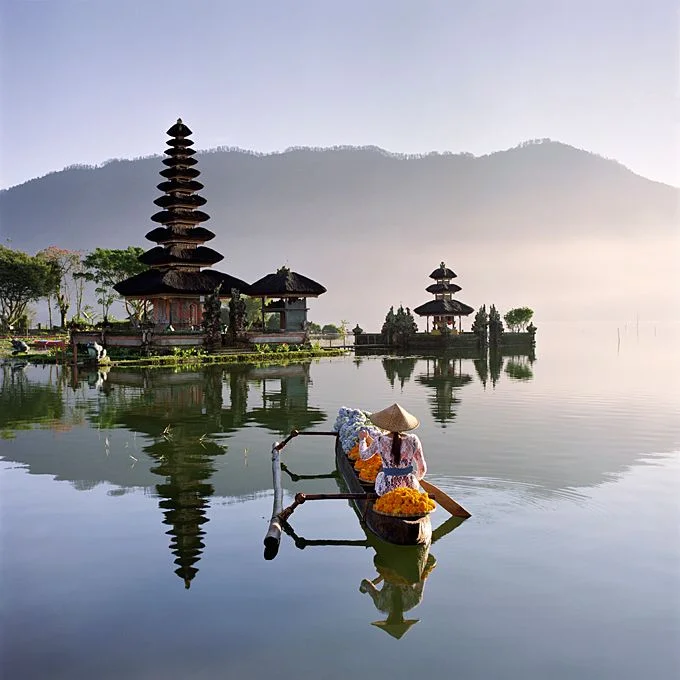 If this room's a-rockin': 5 Tips for the Best Gay Honeymoon Ever!