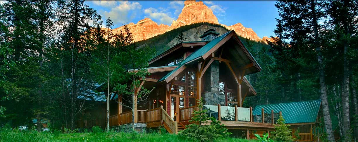 BEST LOCATIONS FOR WINTER HONEYMOON ADVENTURES