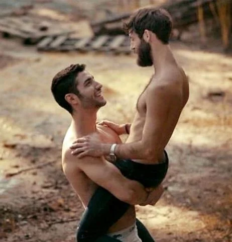 WHY SOME GAY MEN DON'T BELIEVE IN ROMANCE