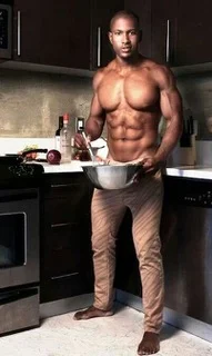 4 TIPS FOR ENTERTAINING AT HOME