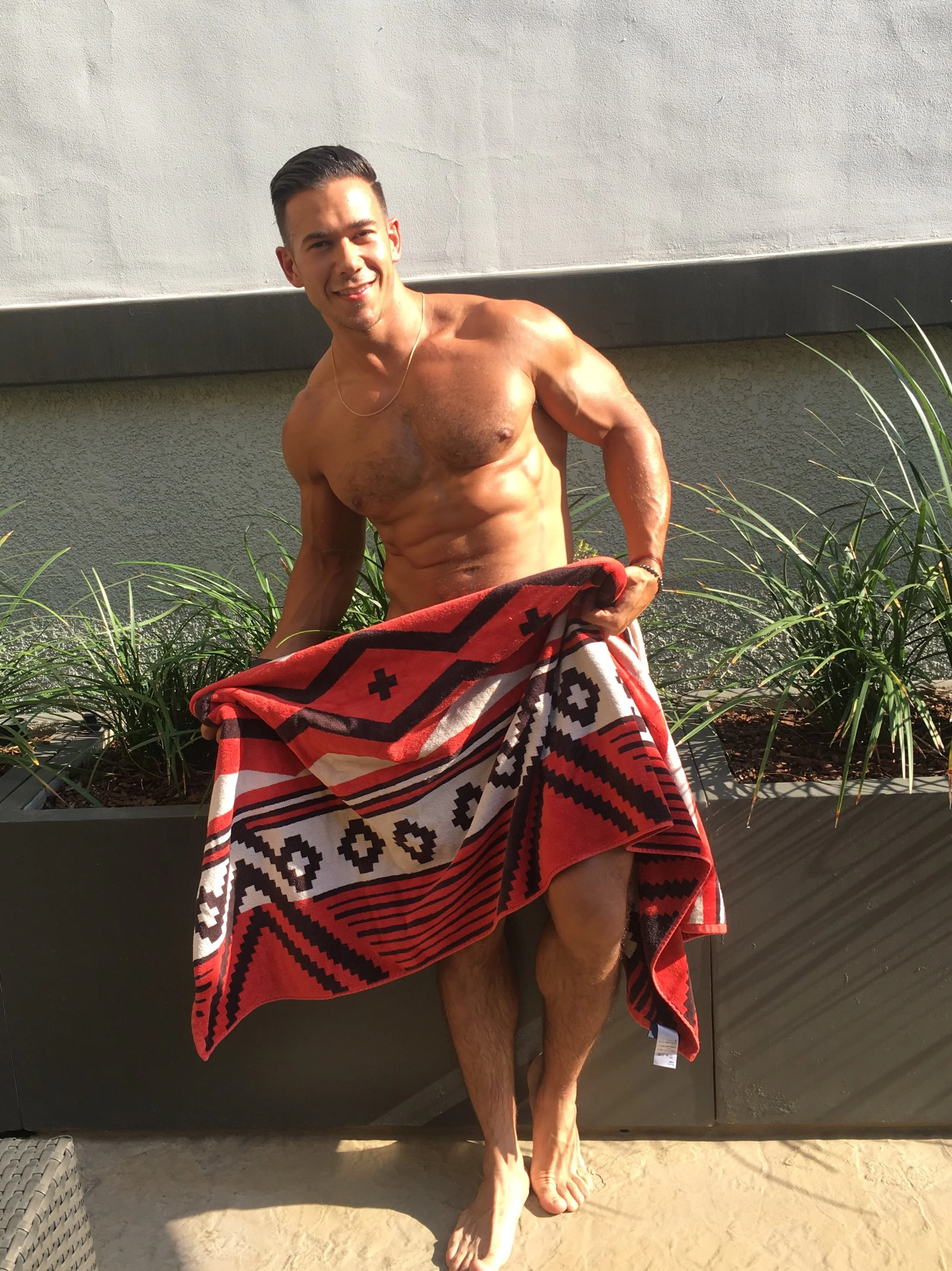 THE ONLY 3 EXERCISES YOU NEED TO HAVE A BODY LIKE THIS...