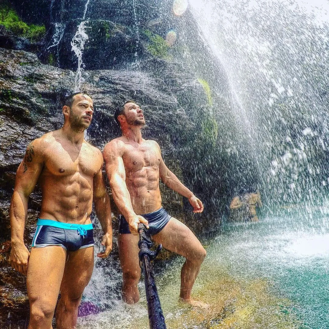 Photo: IG: @bernardovespermann @adamdpate - YT: Stepsof2Foreigners