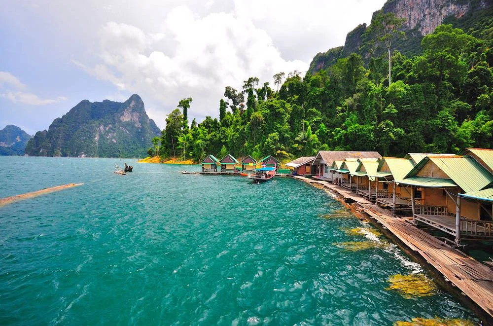 Anurak Community Lodge