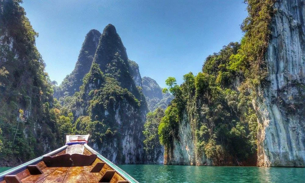 Cheow Lan lake