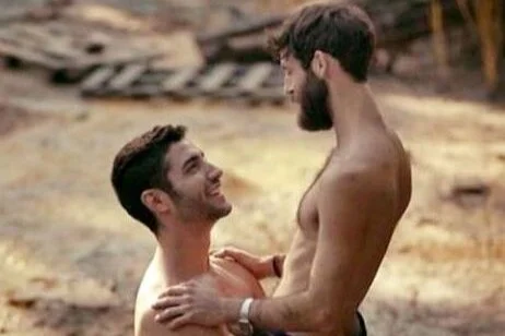 HOT HONEYMOONS