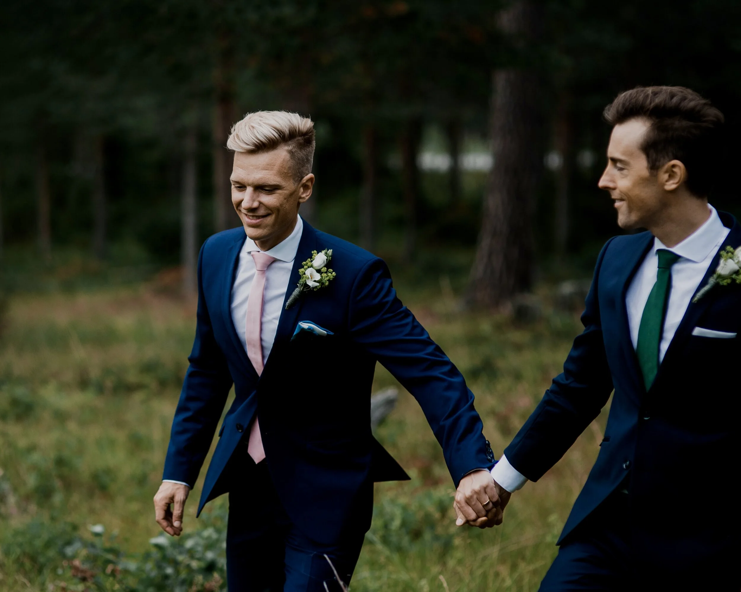 Niclas &amp; Oscar: Summer Wedding in Ostersund, Sweden