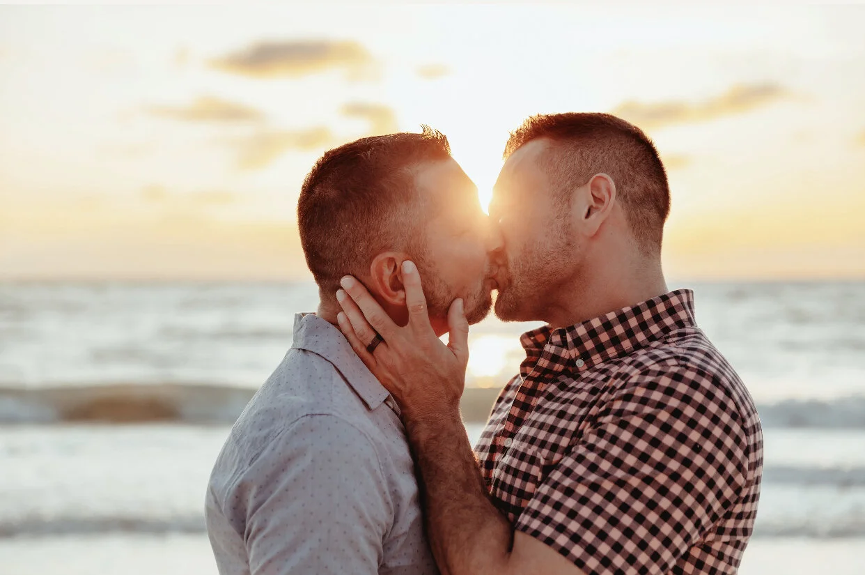 Adrian &amp; David: Love at First Swipe