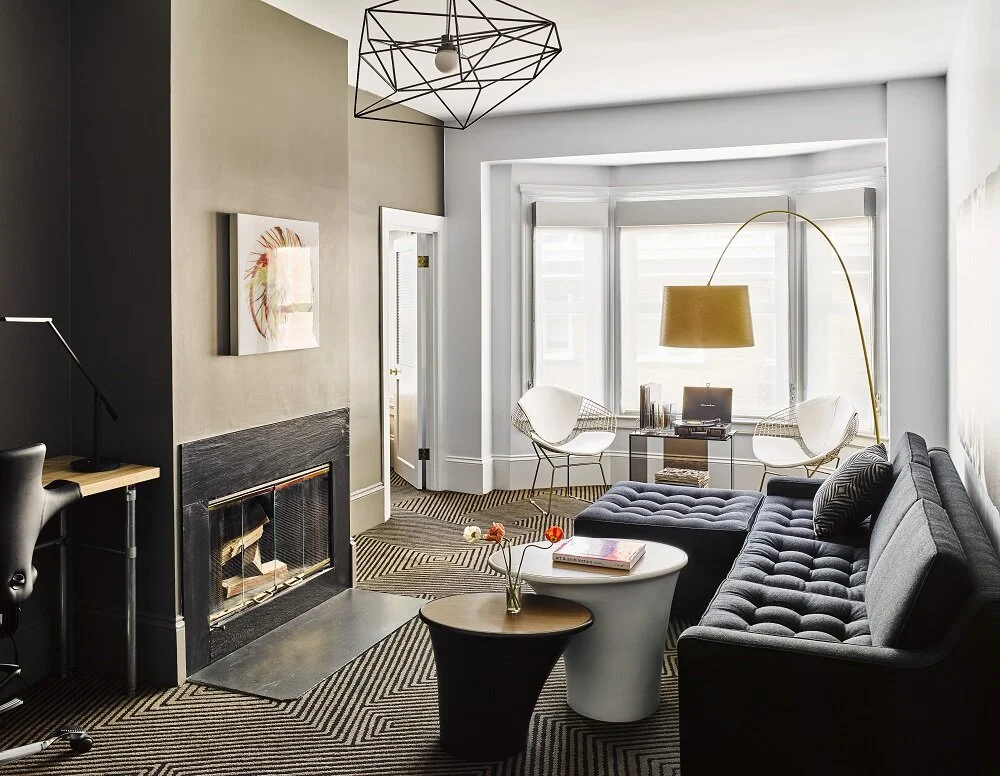 Deluxe Suite Living.jpg