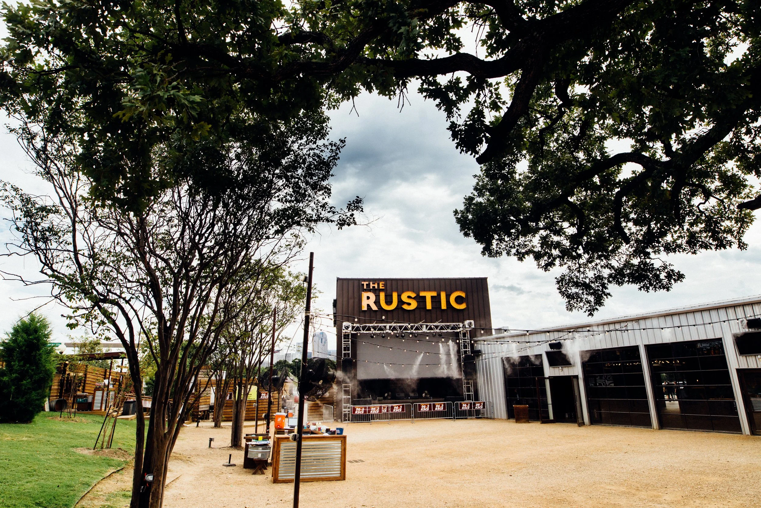 The_Rustic_Dallas_3.jpg
