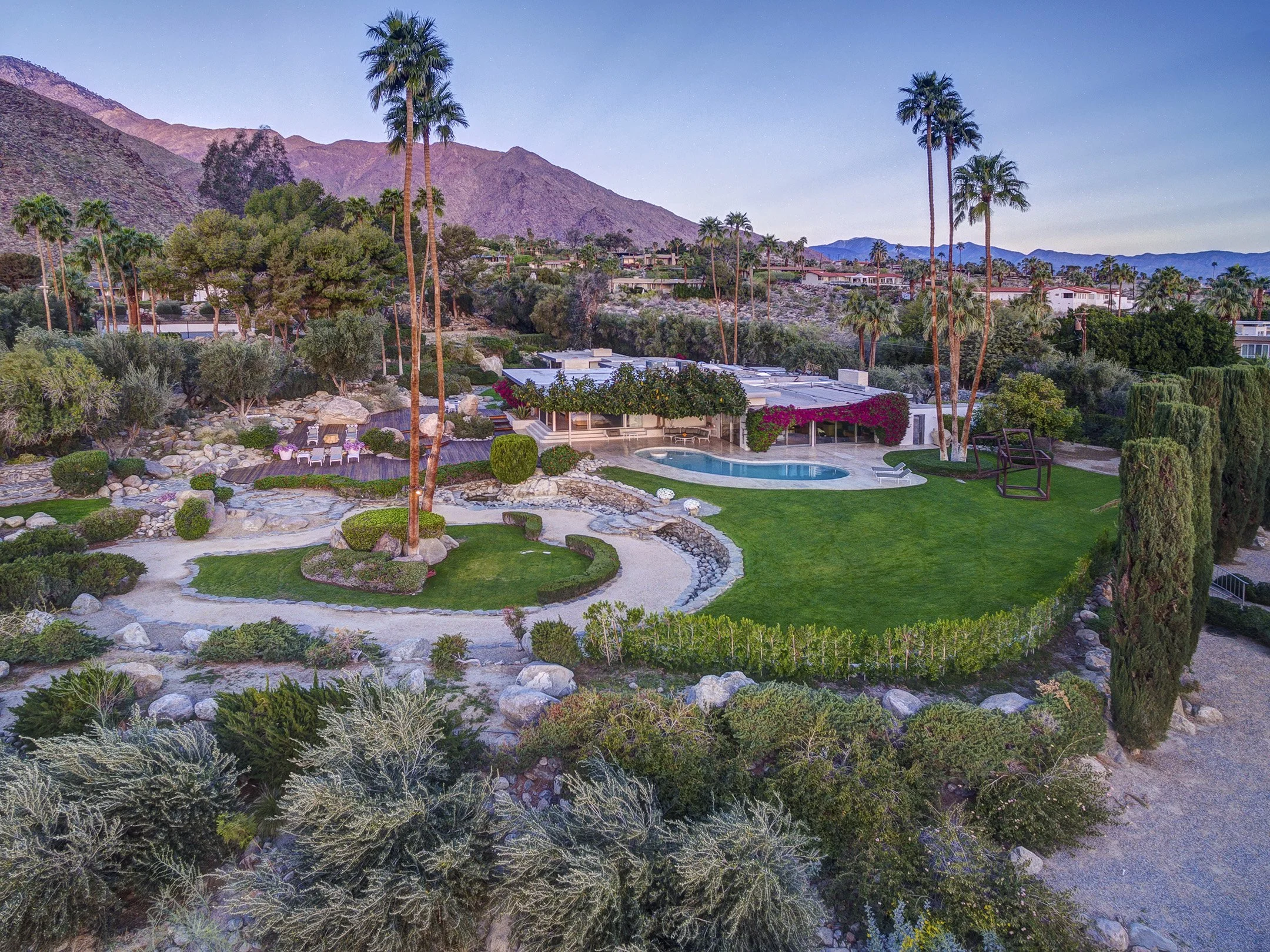 Lowe Estate Aerial 895(L).jpg