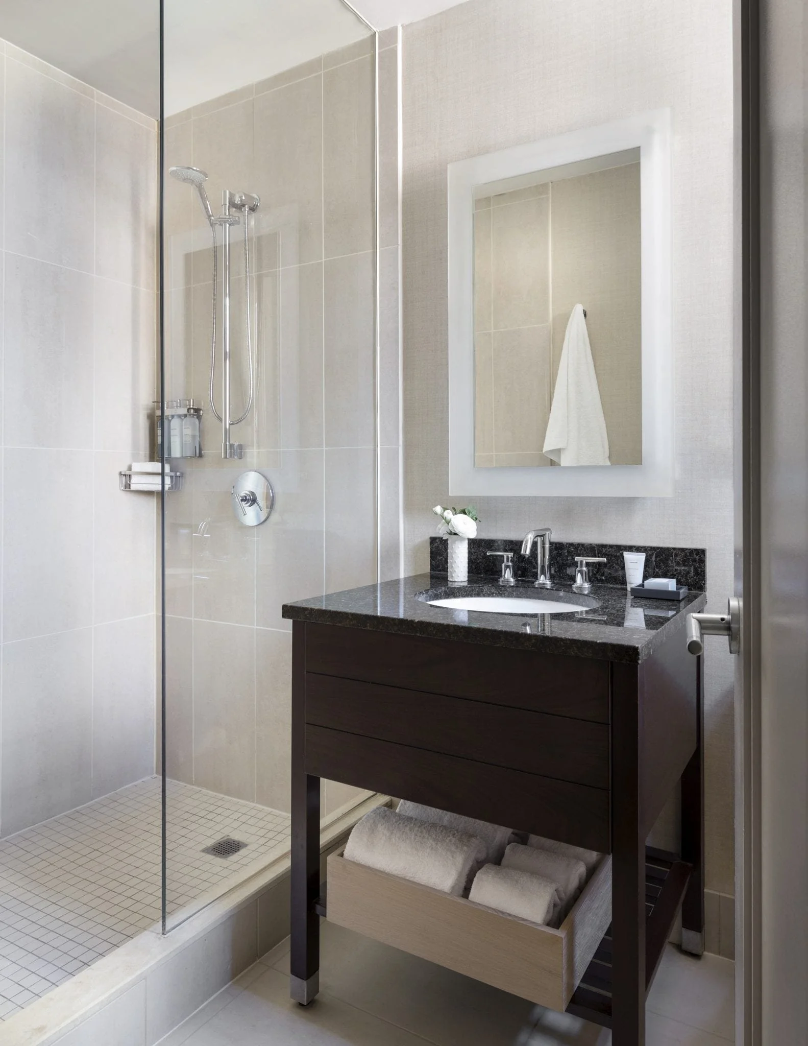 AFFINIA-Shelburne-GRM&Studio&One&TwoBedroomBathroom (2).jpg
