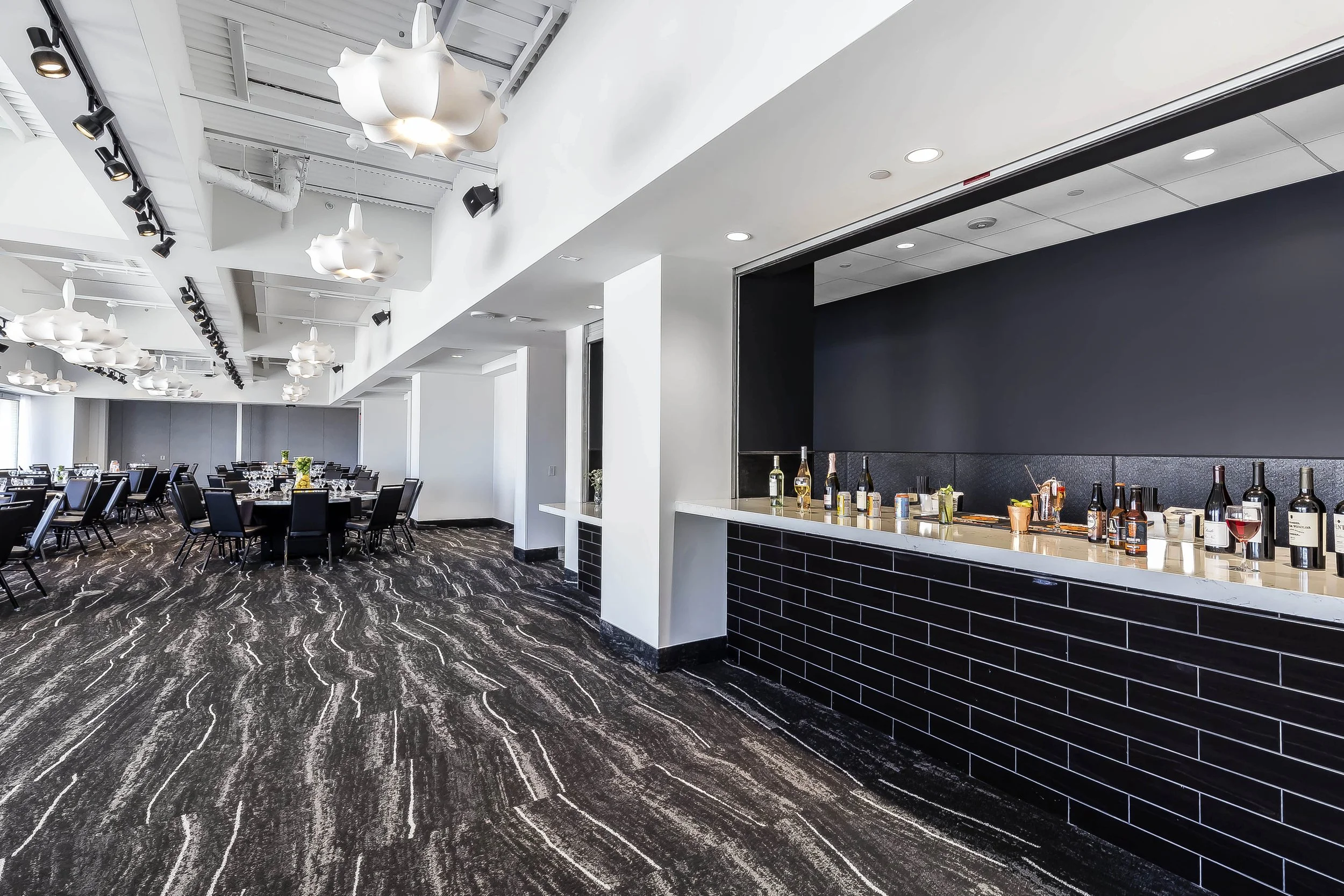 Skye Built-in Bar.jpg