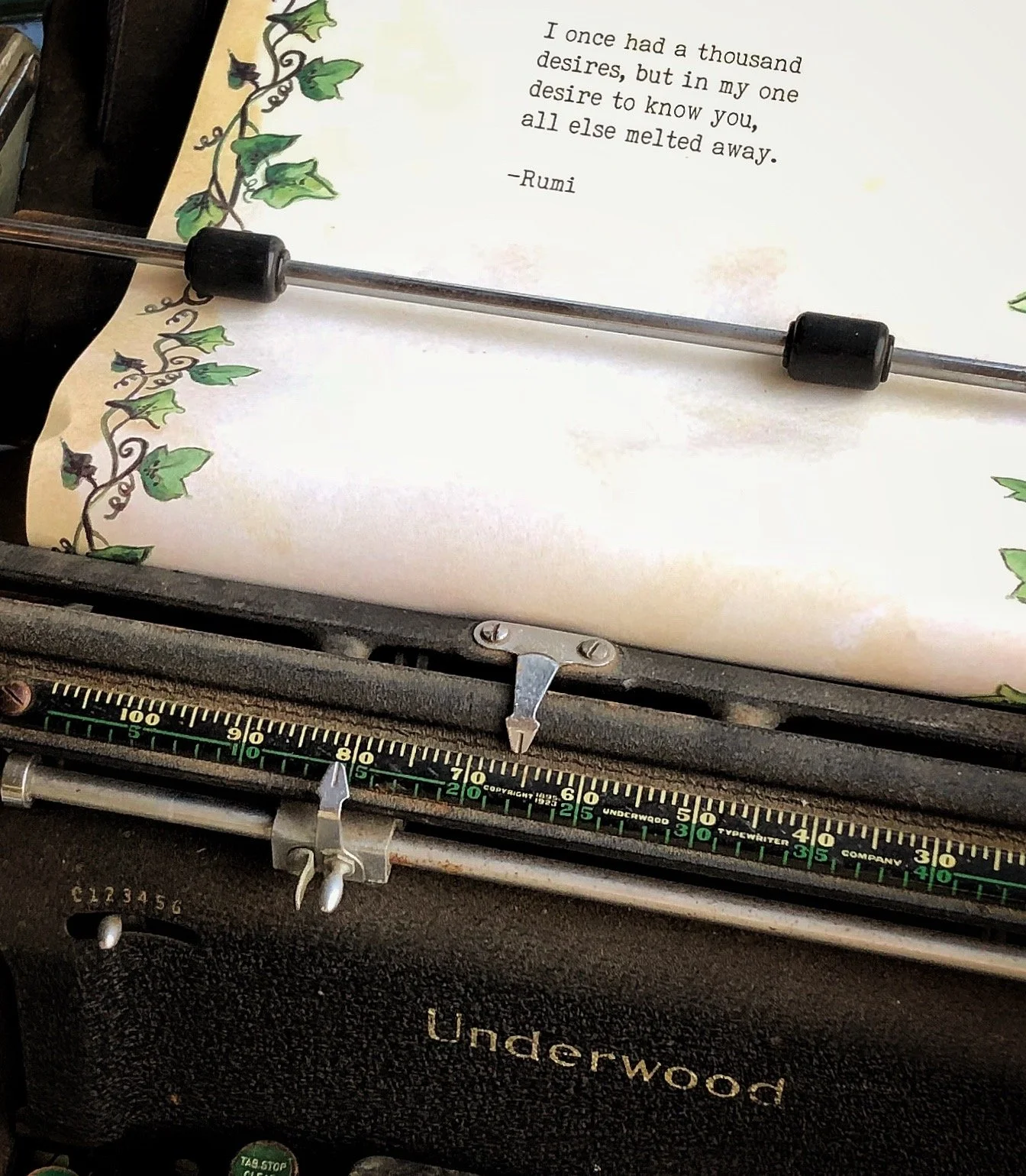 typewriter zoom in.JPG