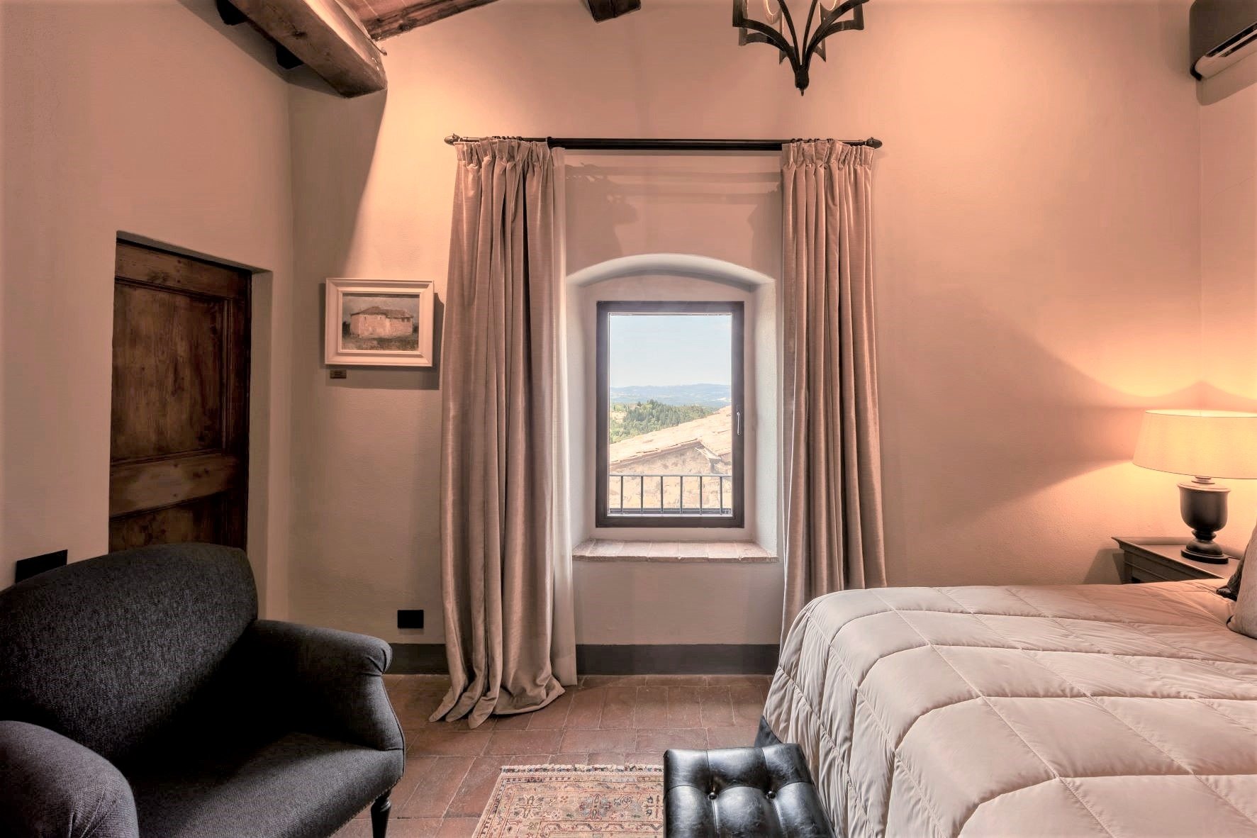 Bedroom 8, Tuscan Views.jpg
