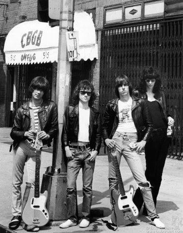 ilonArt_BobGruen_Ramones copy.jpg