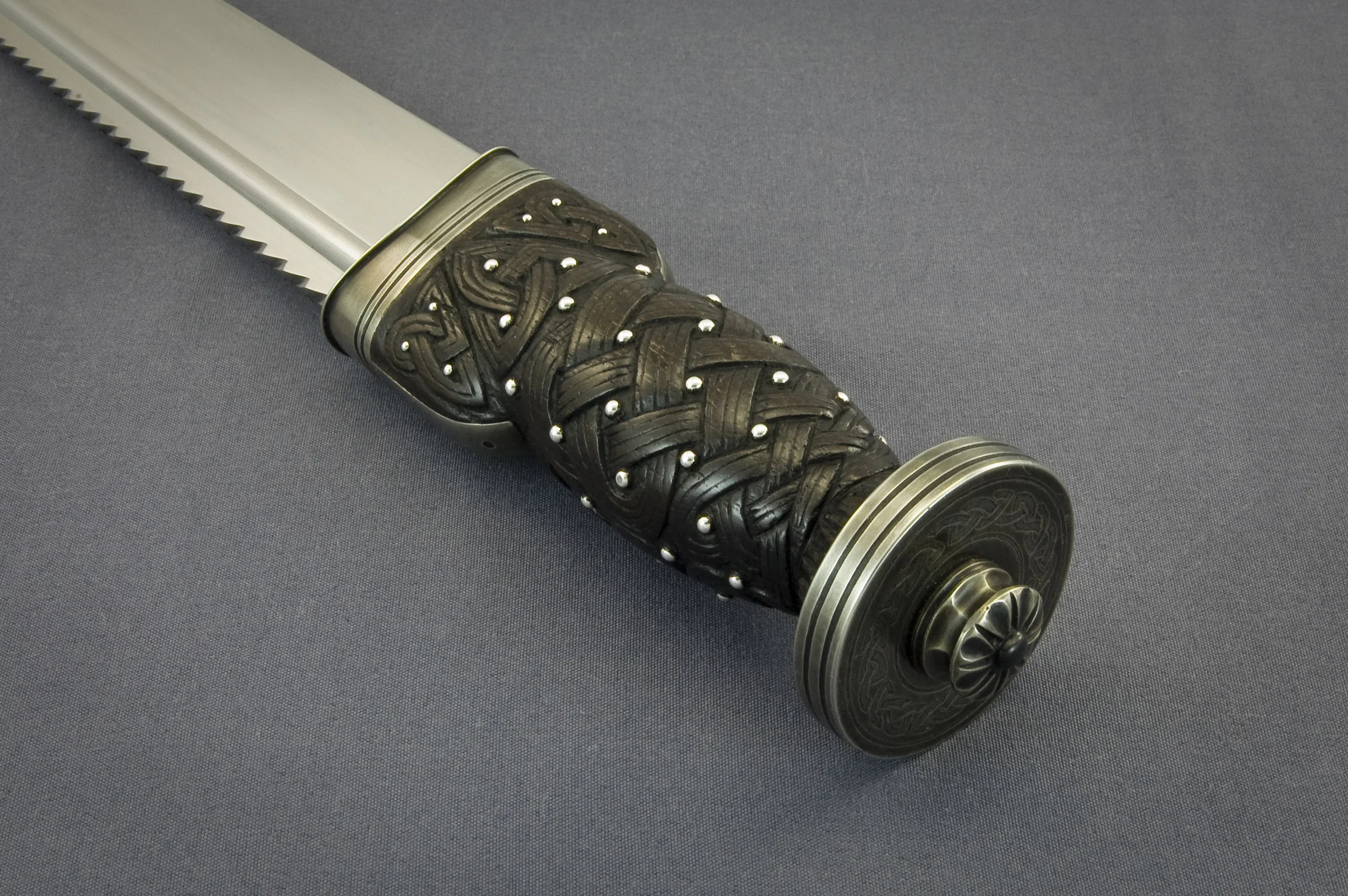 S.B. Dirk handle_1.JPG