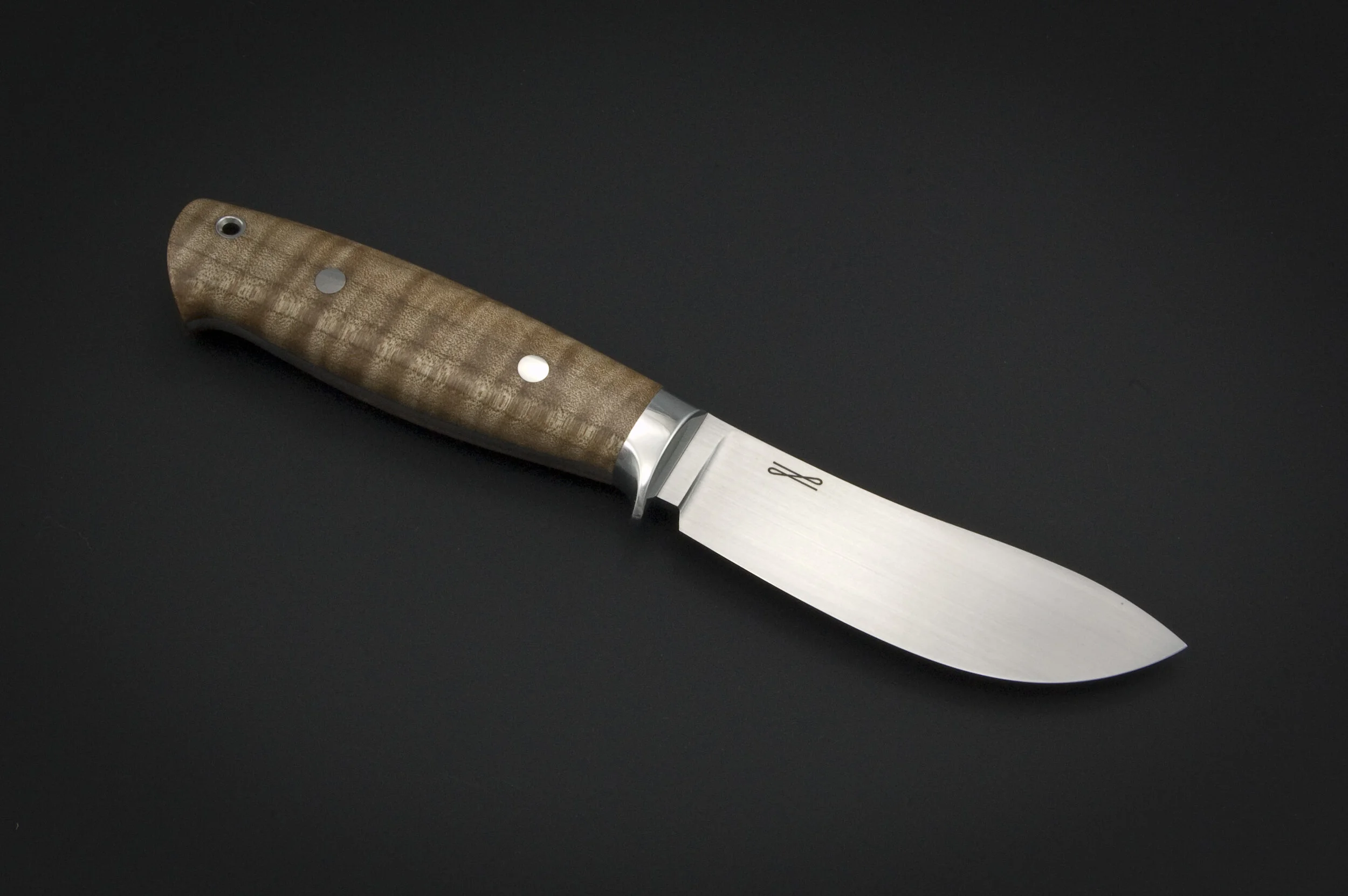 Maple full tang semi-skinner 1.JPG