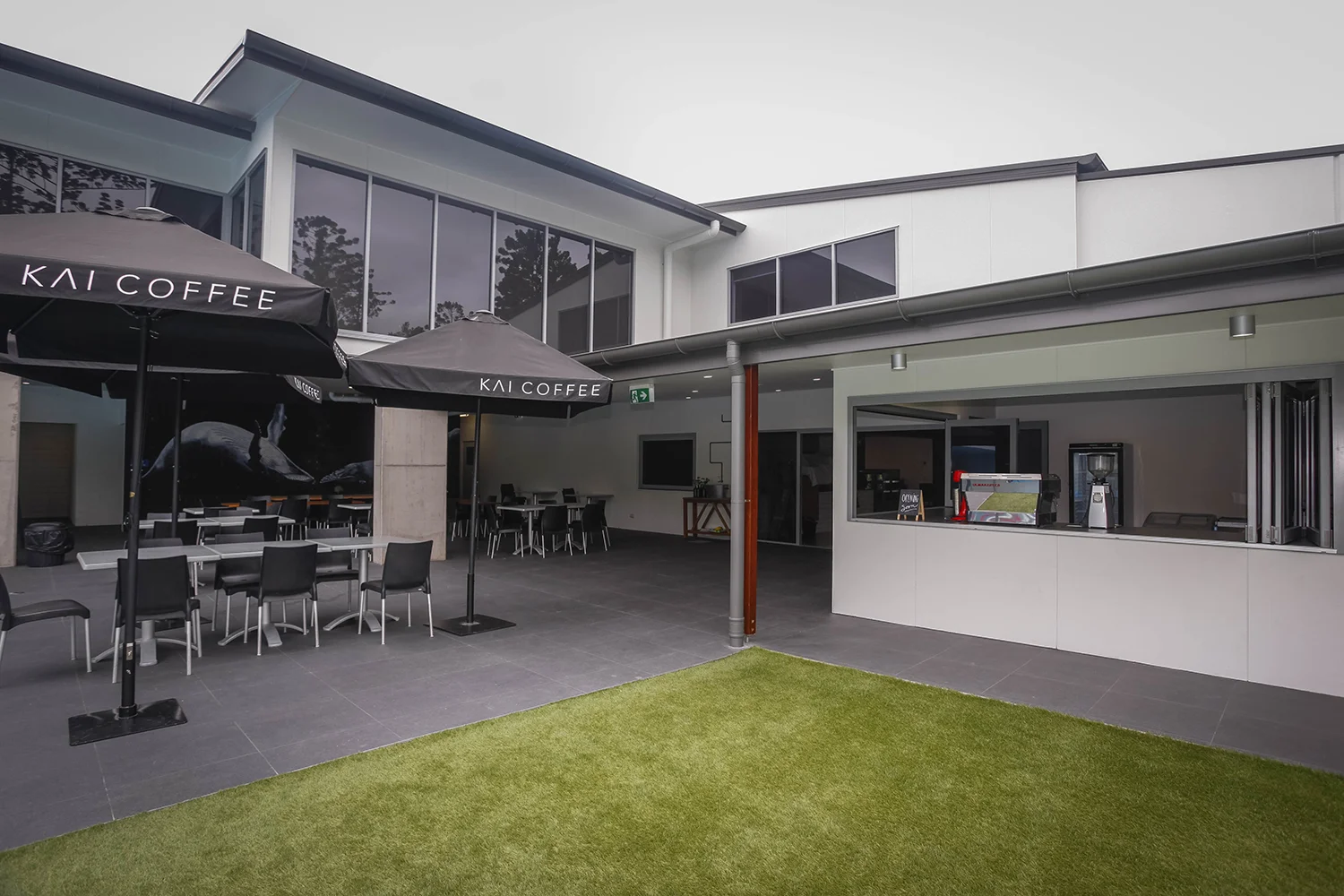 Goodlife Cafe outdoor seating