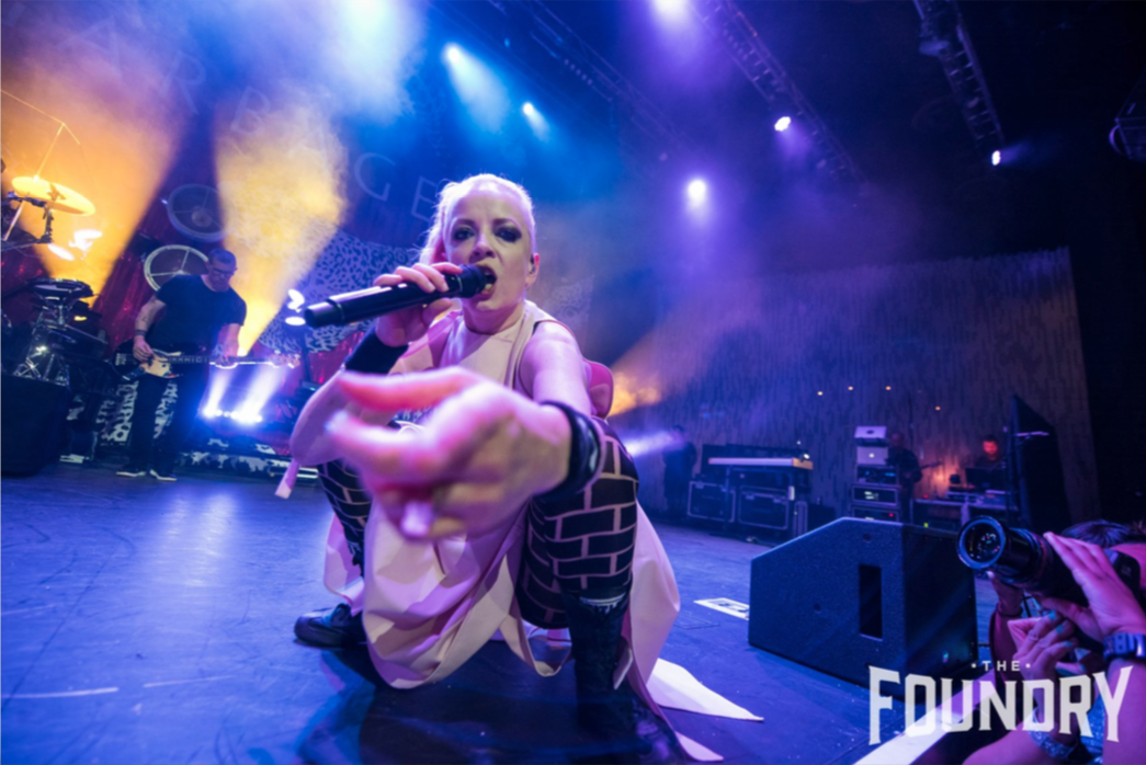 Shirley Manson of Garbage with SH95 front-fill