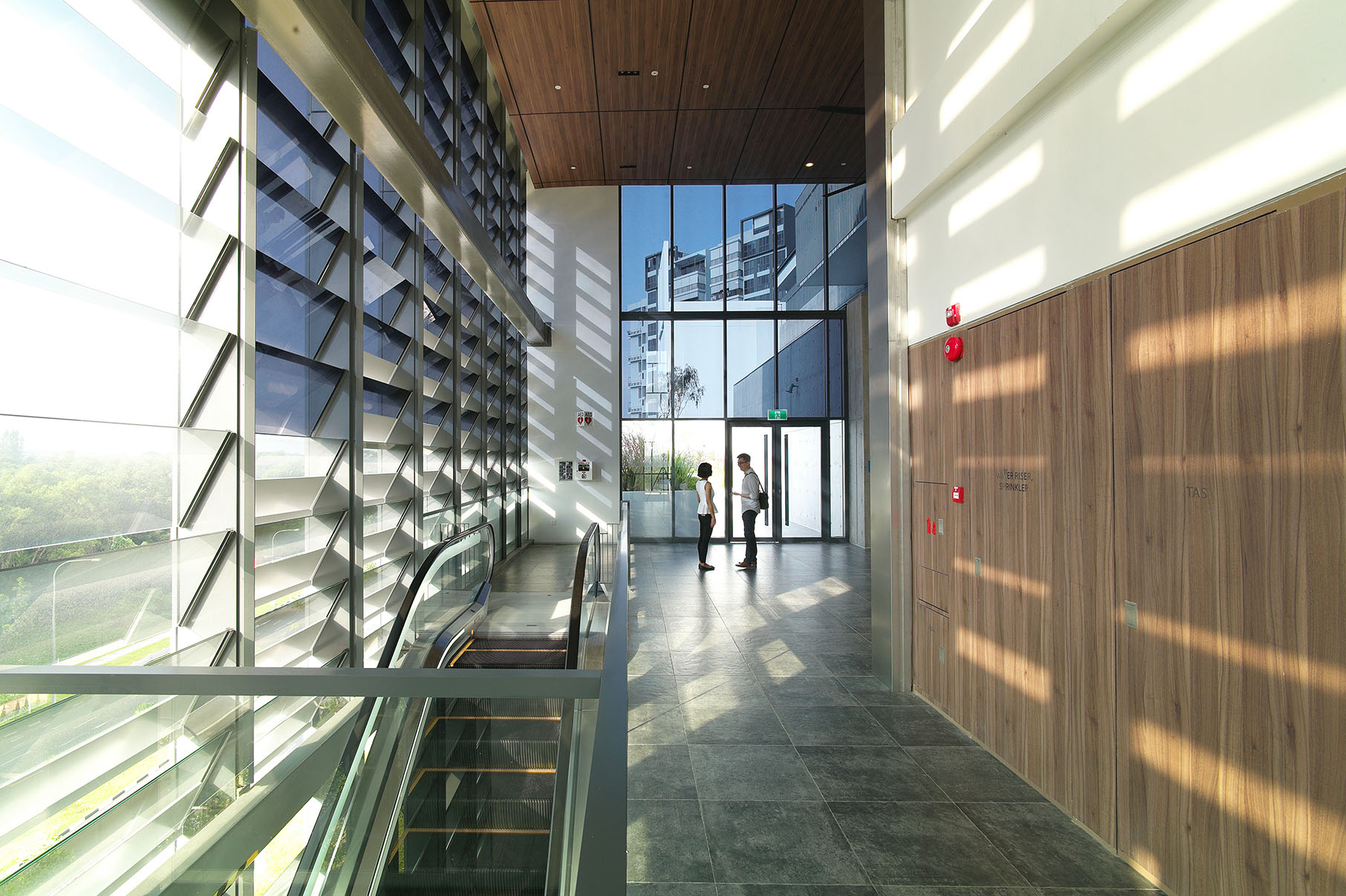 Foyer_4th_2.jpg