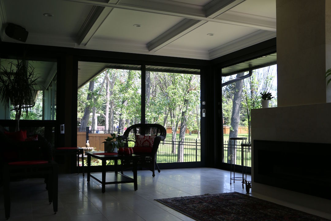 Sliding door