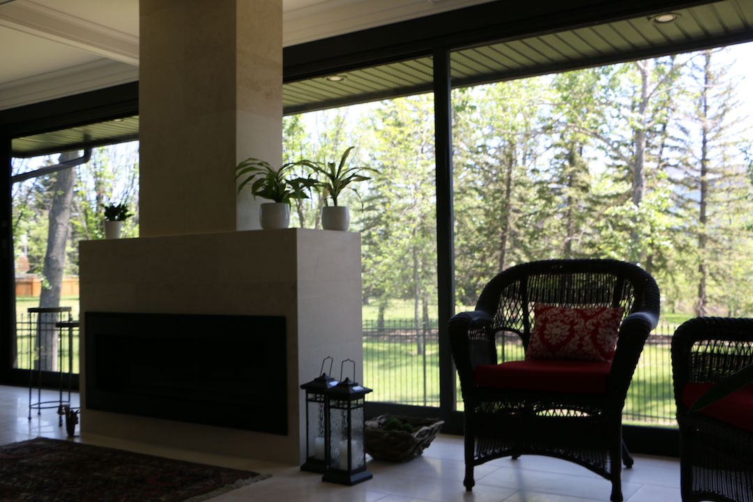 Sliding door