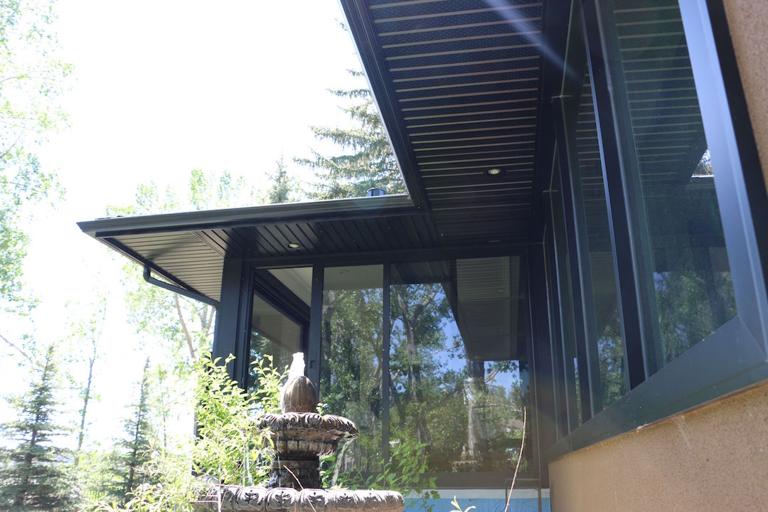 Sliding door