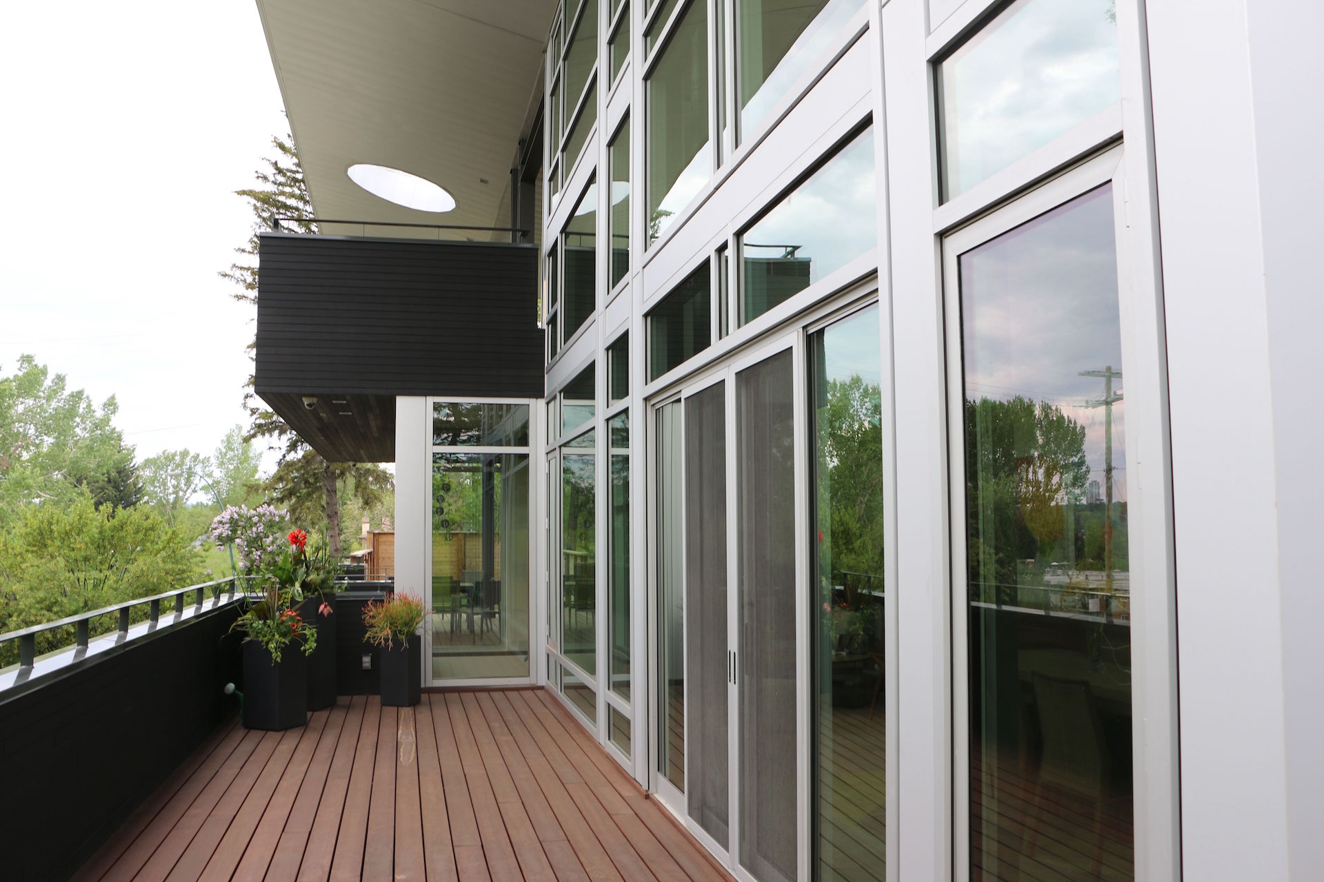 Curtainwall, sliding door, aluminum panels