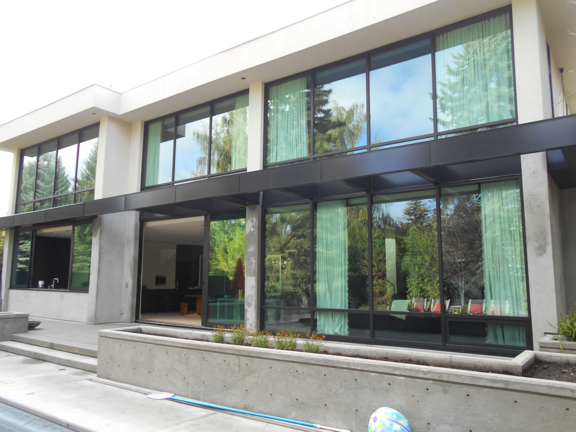 Sliding doors, curtainwall